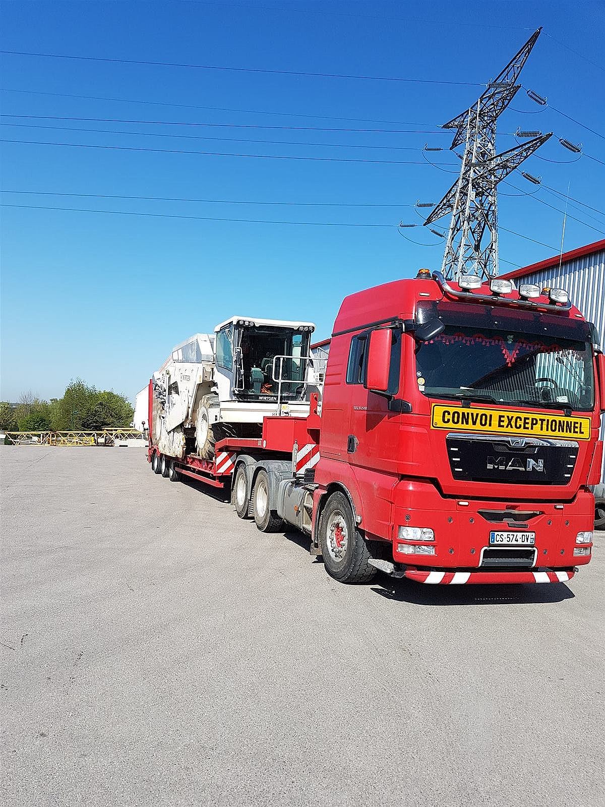 Transport exceptionnel TLS — cuve industrielle